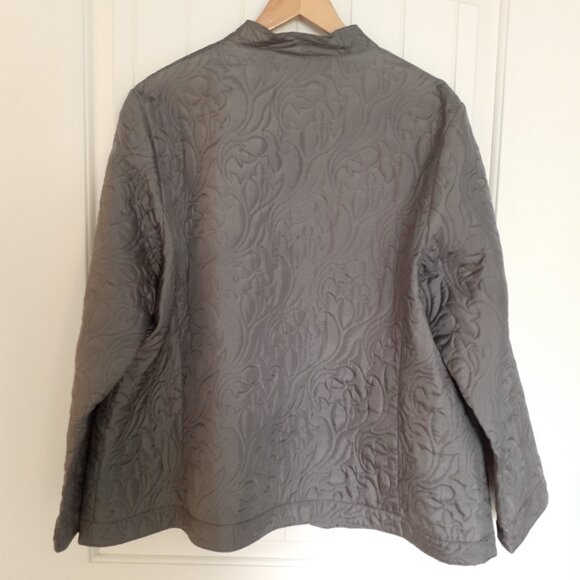 Charter Club Silk Quilted Button Front V-Neck Jacket Gray Size 20W - Picture 2 of 10